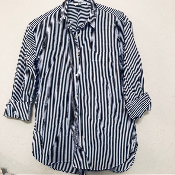Uniqlo Tops - UNiQLO Stripped Dress Shirt Uniqlo Tops - UNiQLO Stripped Dress Shirt